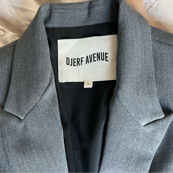 Djerf avenue cropped blazer - Picture 7 of 9